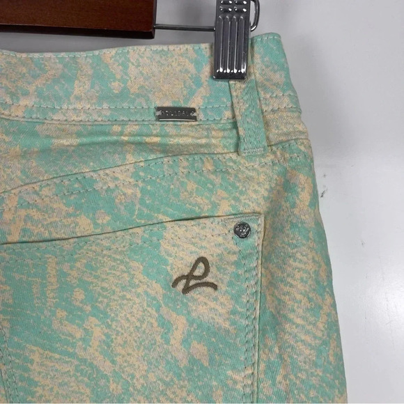 NEW DL1961 Snakeskin Print Emma Leggings Skinny Jeans Size 28 - Picture 8 of 9